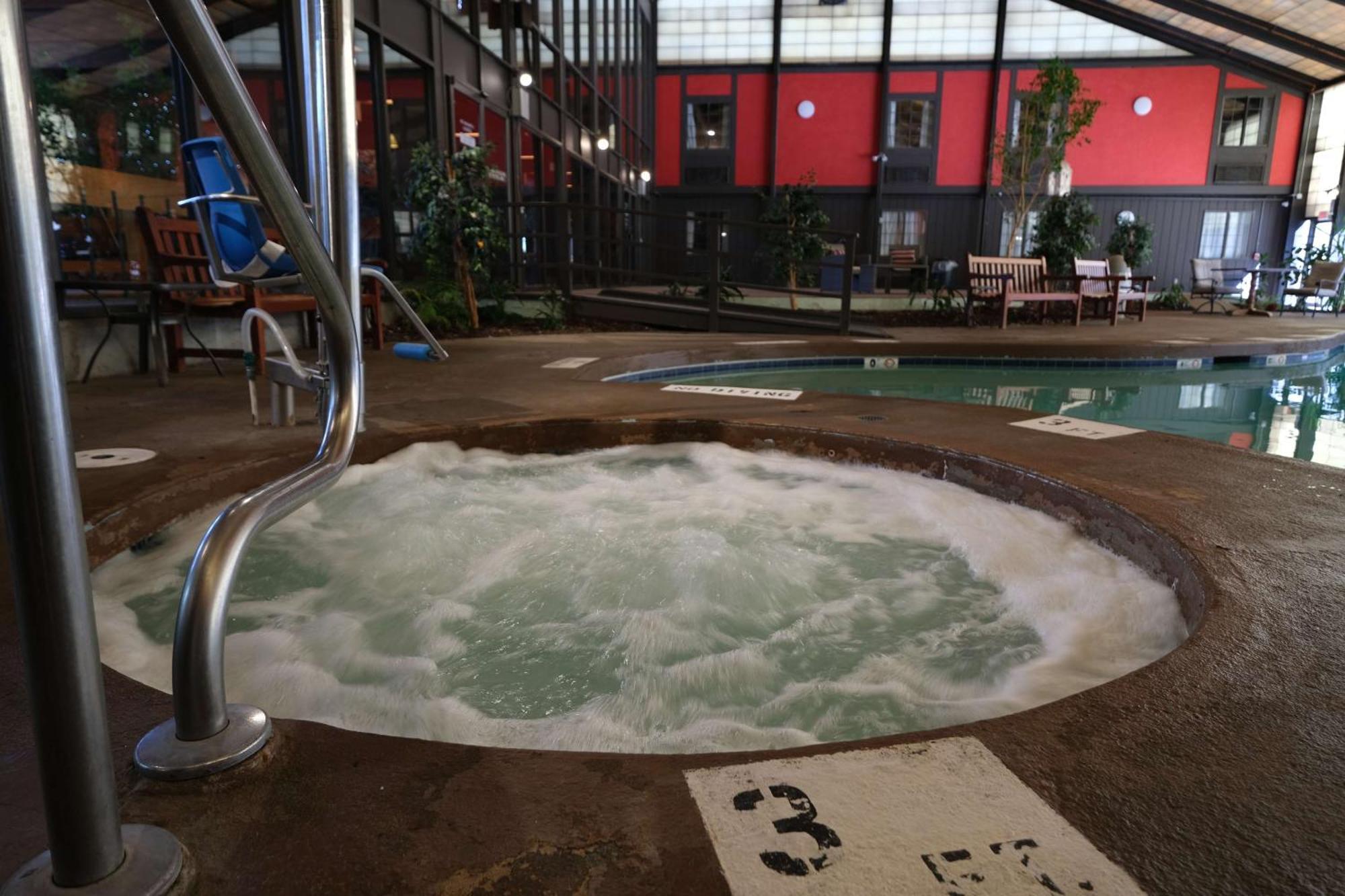 西黎巴嫩费尔塞德酒店及套房 莱巴嫩 外观 照片